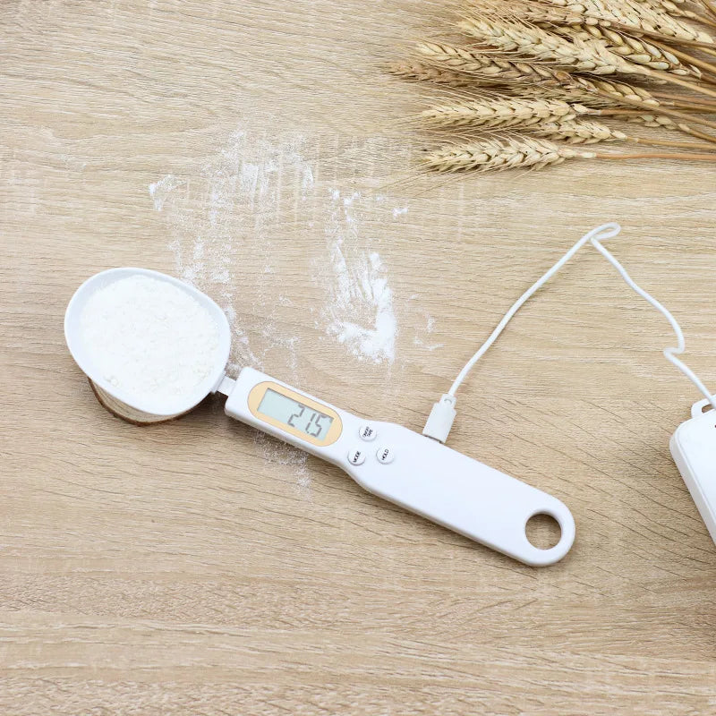 White Rechargeable Color Digital Measuring Spoon Scale – LCD Display, 0.1 g Precision